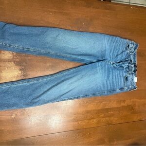 holister ultra high rise mom jeans